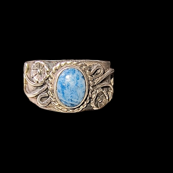 Carolyn Pollack Denim Lapis And Sterling Silver Ornately Embellished Ring